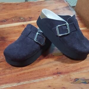 Womans Suede Buckle Slip-On Shoes - Brown